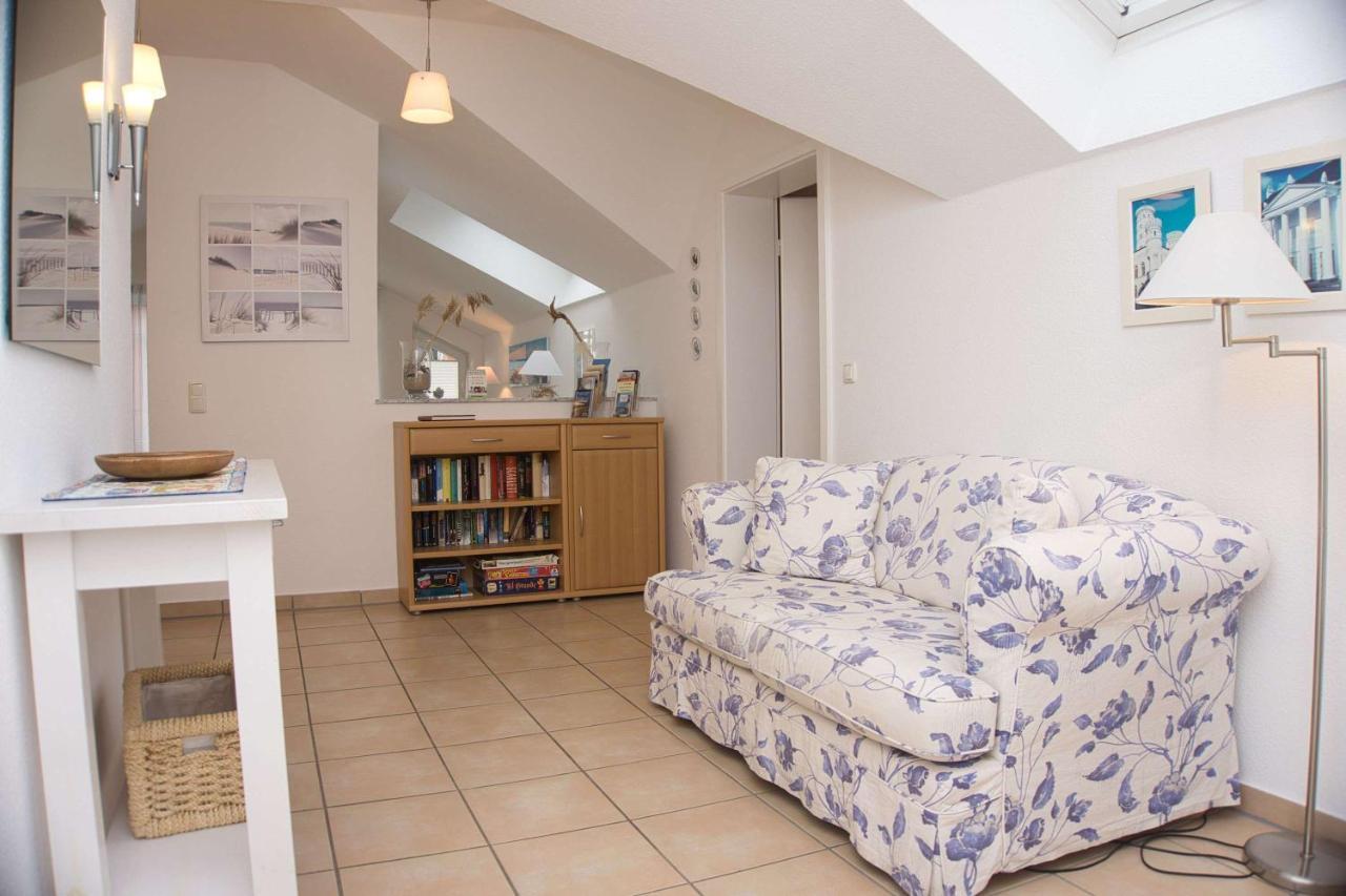 Balkon Mit Traumhaften Meerblick, Gratis Nutzung Vom Ahoi Erlebnisbad Und Sauna In Sellin Duenenhaus Fewo05 奥斯特巴德·哥伦 外观 照片
