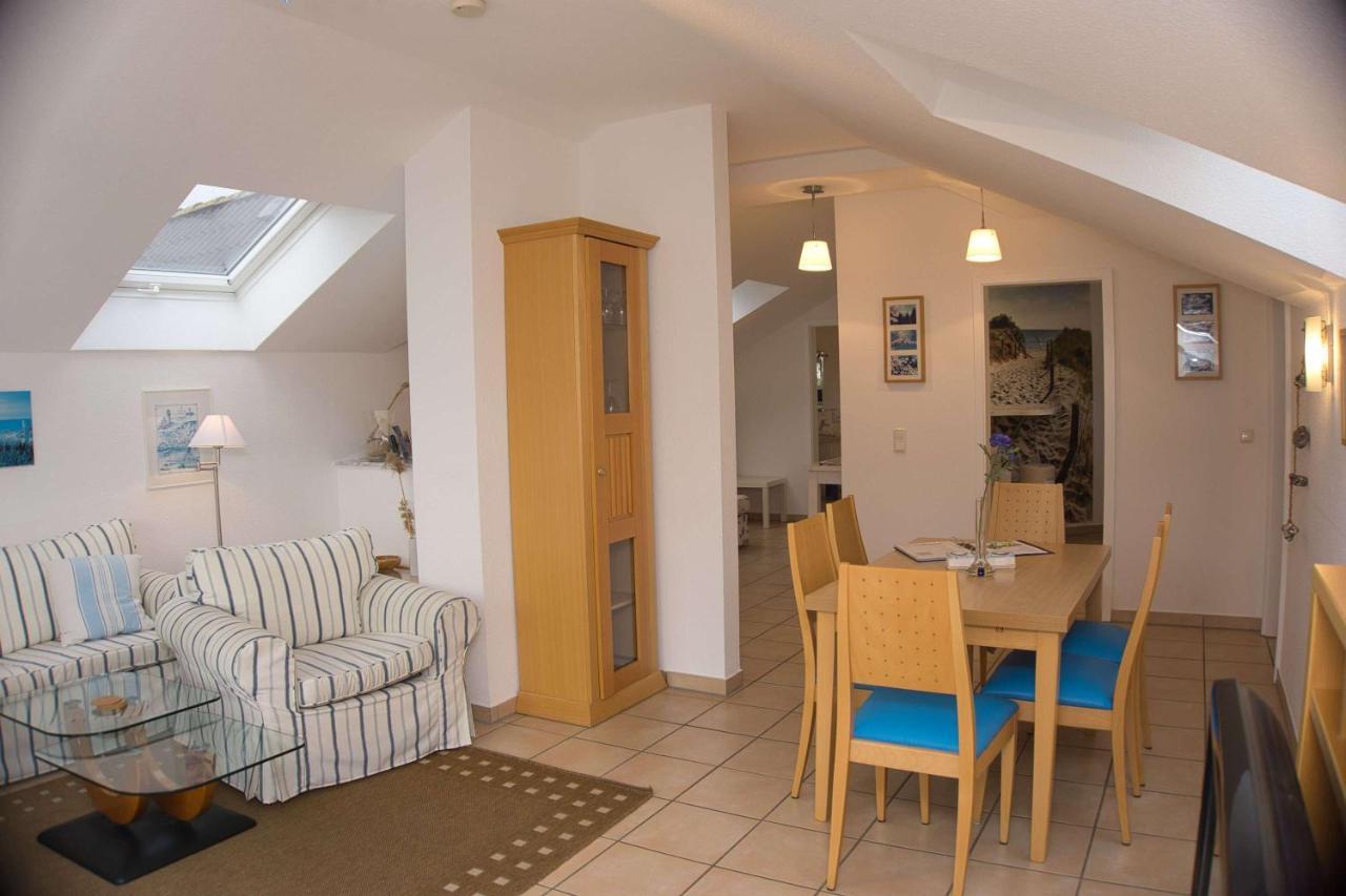 Balkon Mit Traumhaften Meerblick, Gratis Nutzung Vom Ahoi Erlebnisbad Und Sauna In Sellin Duenenhaus Fewo05 奥斯特巴德·哥伦 外观 照片